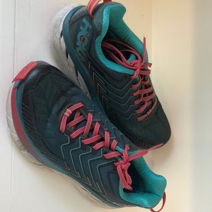 HOKA ONE ONE CLIFTON 5